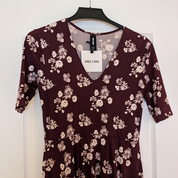 Agnes And Dora Floral Maxi Dress - Burgundy and White Size Small - Picture 2 of 9